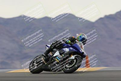 media/Jan-14-2023-SoCal Trackdays (Sat) [[497694156f]]/Turn 9 Set 2 (1130am)/